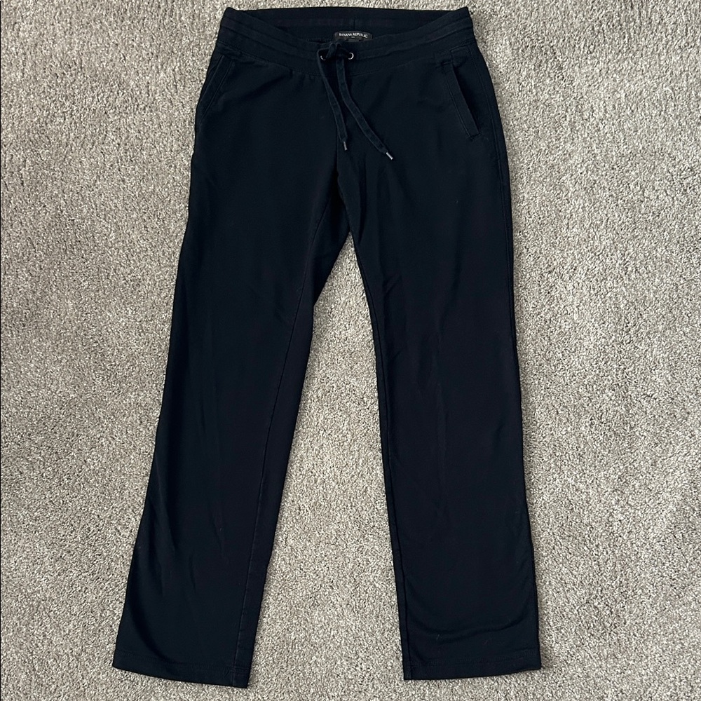 Banana Republic Women’s Black Pull-On Pants with Drawstring